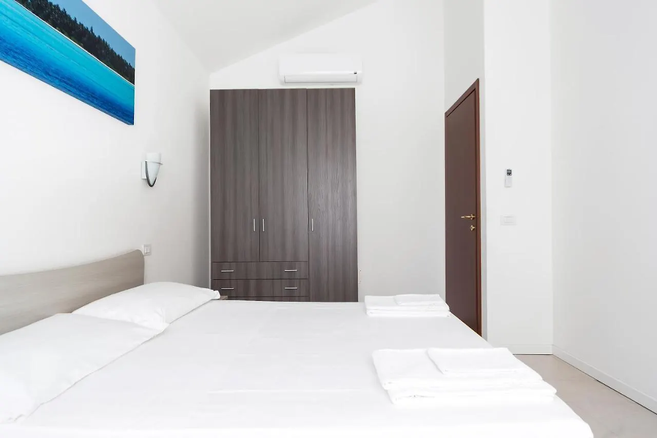 Marina Di Ravenna Halldis Apartments