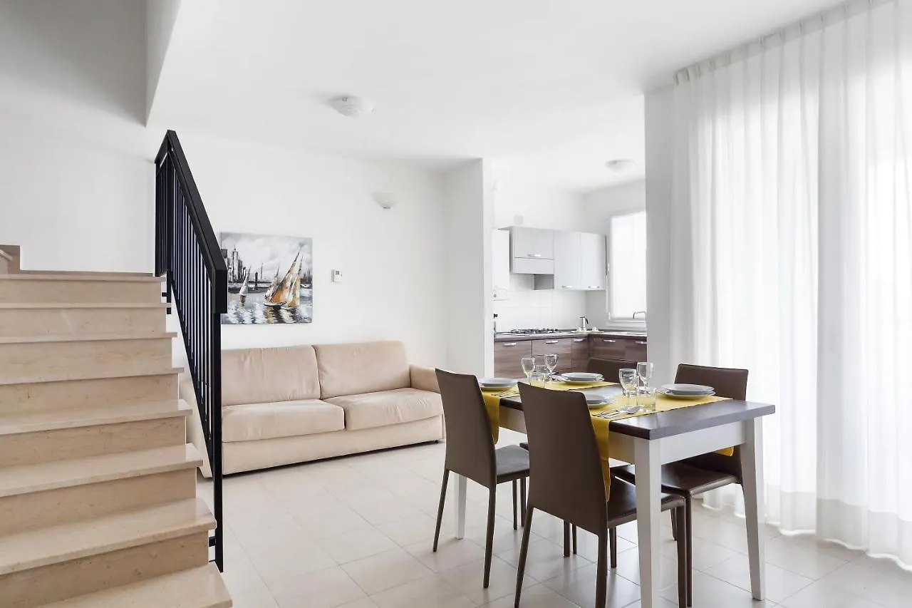Marina Di Ravenna Halldis Apartments Italy