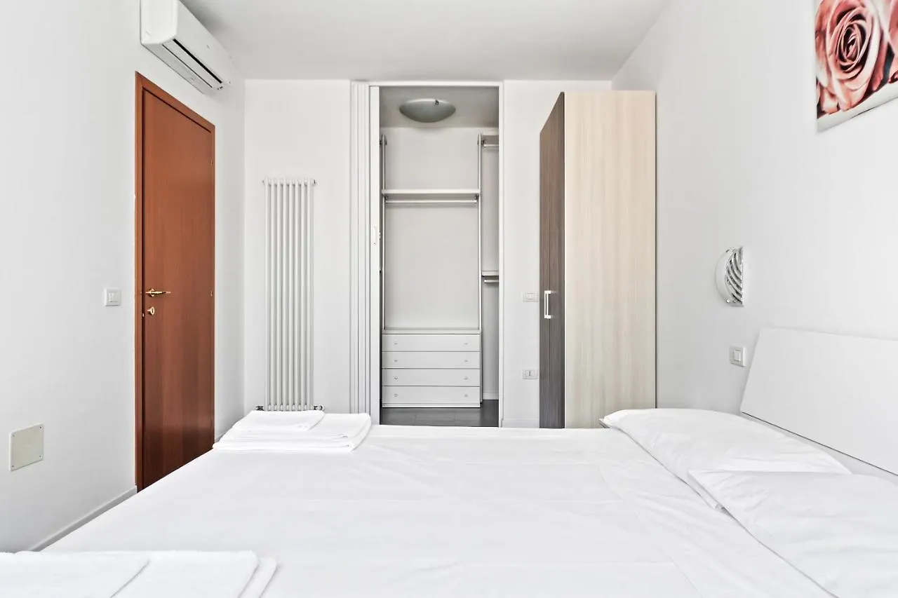 Marina Di Ravenna Halldis Apartments